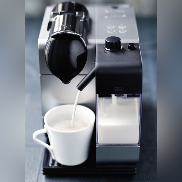 Nespresso Other Nespresso Delonghi Lattissima Plus En52t Capsule